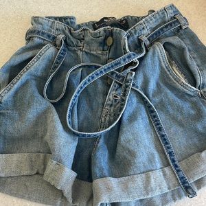 Hollister shorts high rise